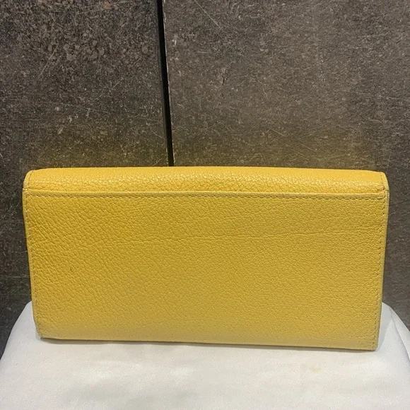 Authentic Burberry Wallet clutch - Picture 4 of 15